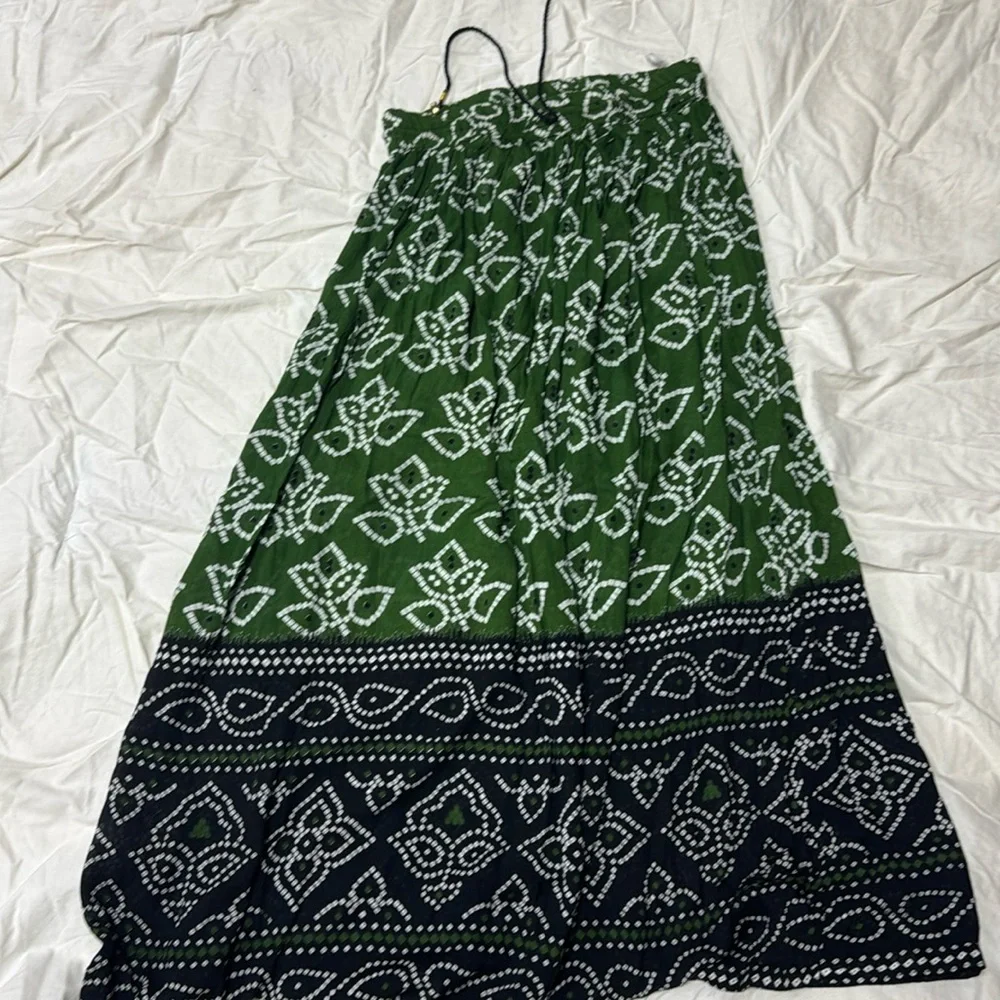 Women’s skirt - Picture 1 of 2